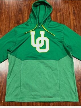 Fanatics Men’s Oregon Ducks Two-Tone Hoodie with White & Yellow 'UO' Logo. Large